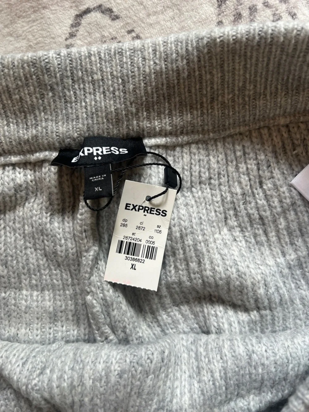 Express Light Gray Knit Joggers - Picture 4 of 8